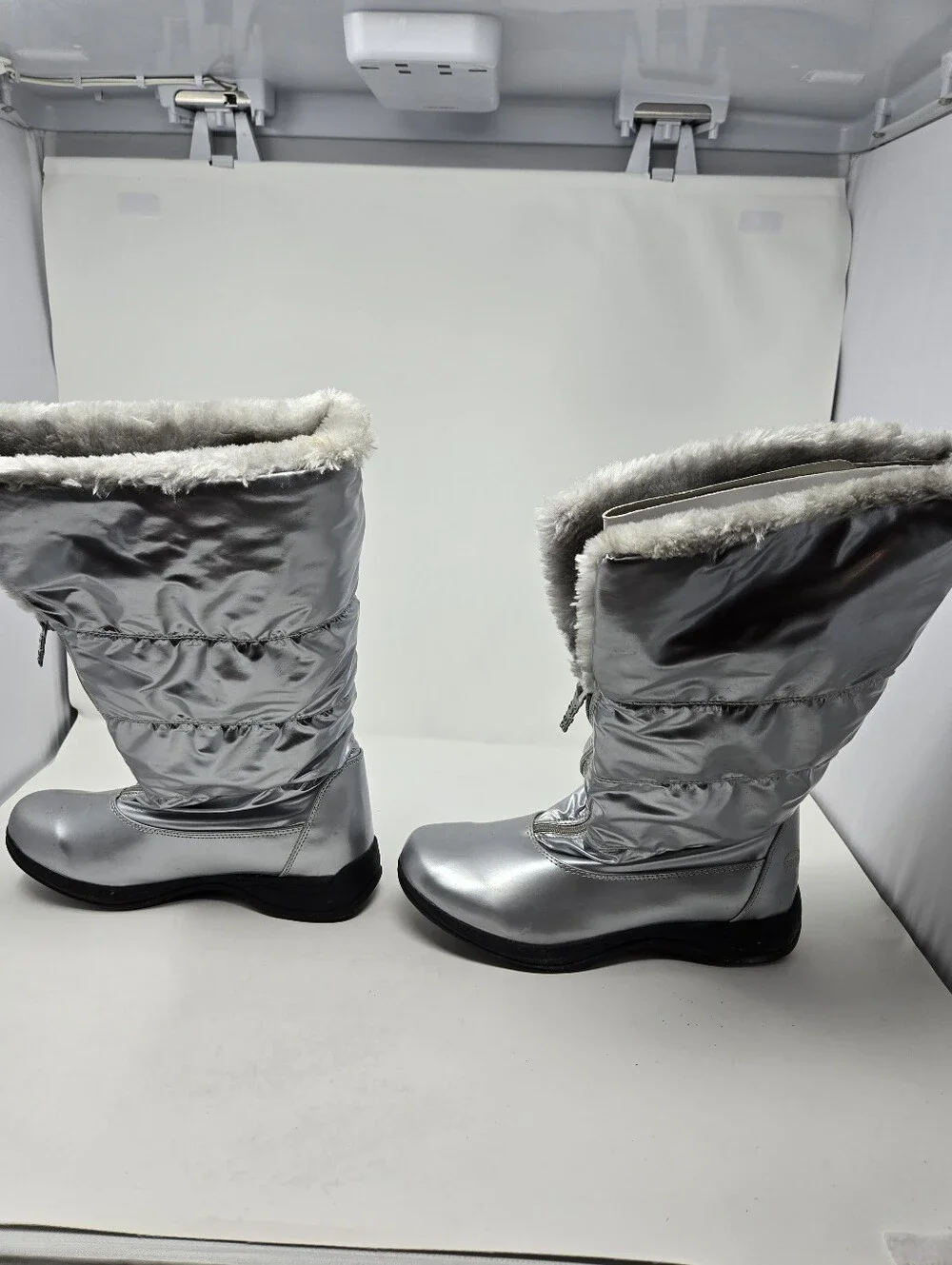 totes metalic silver